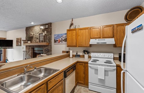 Big Sky House | Inviting Snowflake at Skycrest - Perfect for Families!