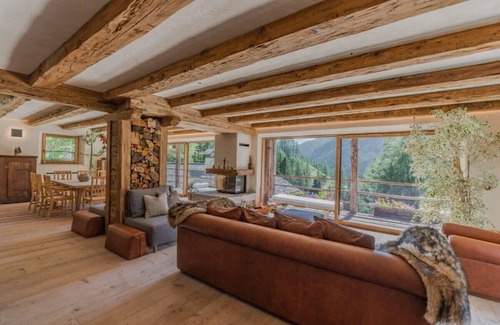 Livinallongo del Col di Lana Ski Chalet | Discover Snowflake: Dolomiti Chalet with Spa & Private Pool