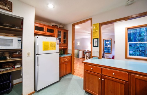 Glacier Cabin | Cozy Snowline Cabin #51 - Perfect for Family Getaways