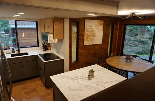 Glacier Cabin | Ultimate Retreat: Snowline Community Near Mt. Baker