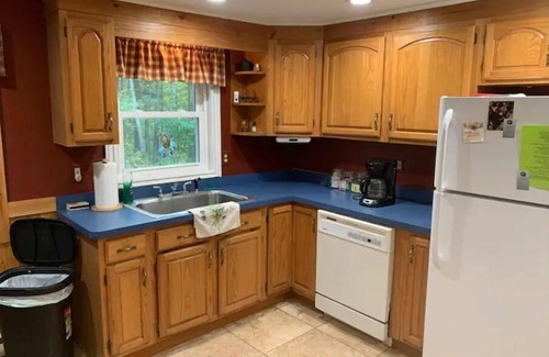 Speculator House | Ideal 5 Bedroom Camp for Large Families with Ocean View