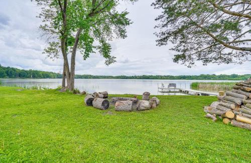 Mound Apartment | Relaxing Lakefront Apartment with Fire Pit & Ocean View