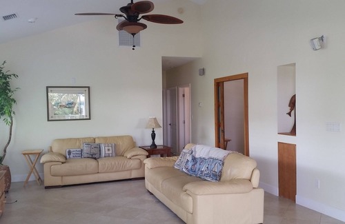 Ramrod Key House | Guest Rated: 10/10 Snowscape - Tropical Home by the Canal