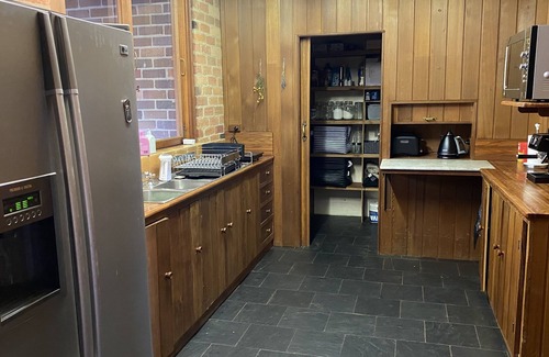 Berridale House | Dog-Friendly Cottage Amid Snowy Mountains - Guest Rated 9.8