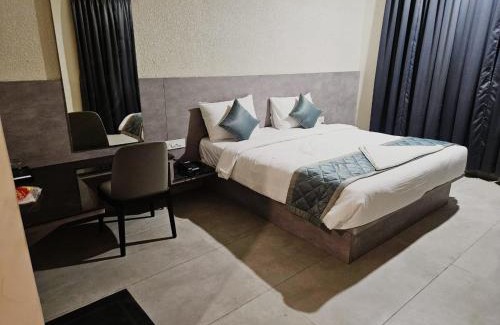 Tiptur Hotel | Family-Friendly Stay at SNS Regency with Great Guest Ratings