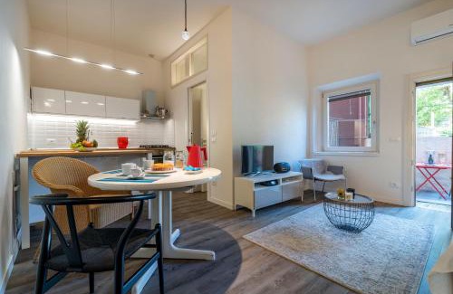 Dorsoduro Apartment | Cozy Apartment with Private Courtyard - Rated 9.3/10