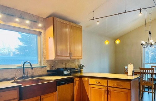 Scenic Foothills House | Cozy Retreat for 8 with Pool & Child-Friendly Amenities