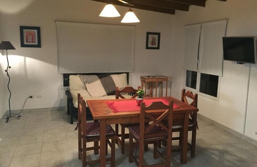 Tandil Cabin | Dreamy Soñada: Guest Rated 9/10 with Hot Tub & Pets Welcome