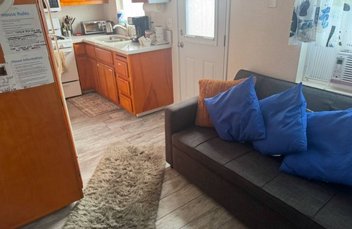 Mission Beach House | SO Cute Beach Studio bungalow in North Mission Beach 92109 - AJ George Broker
