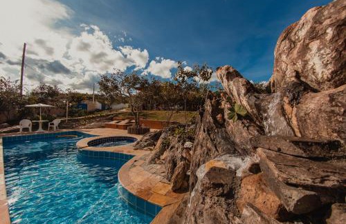 Diamantina House | Pet-Friendly SO HAM Guest House with Pool & Breakfast