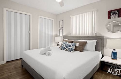 Brentwood Apartment | Sun-Kissed Getaway! Newly Renovated with Family Amenities