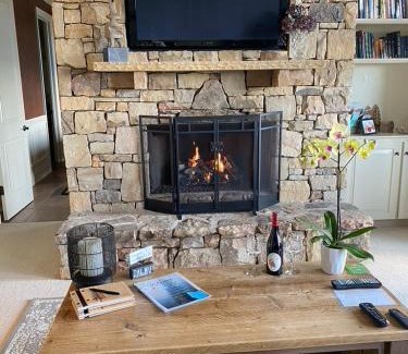 Hendersonville Apartment | Romantic Getaway for Two with Breathtaking Views