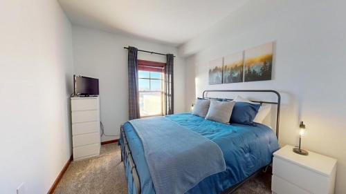 Snowshoe Apartment | Soaring Eagle 217