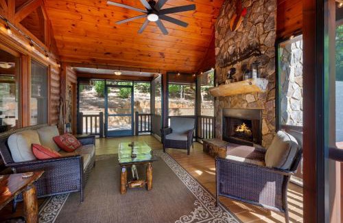 Morganton House | Relax at Soaring Hawk Lodge, Minutes from Blue Ridge