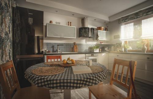 Sobotka Villa | Experience Sobótkowe Zacisze: 10/10 for Families & Pets