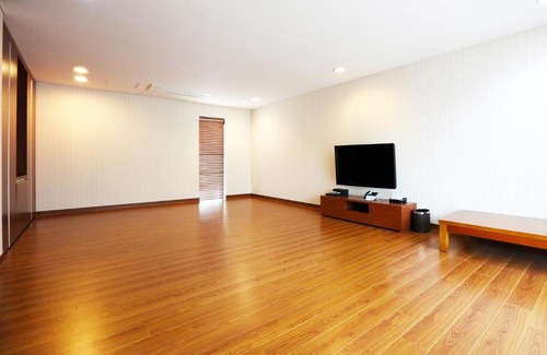 Yeongju Hotel | Relaxing Sobaeksan Punggi Spa Resort with Family-Friendly Amenities