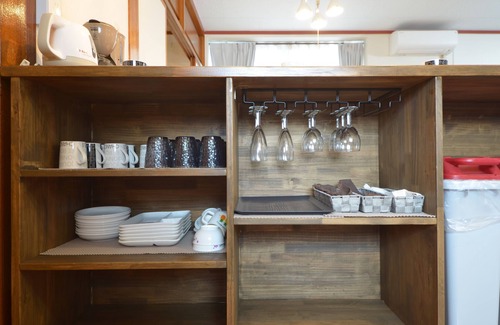 Sobe House | Cozy Sobe House in Yomitanson with Breakfast Included