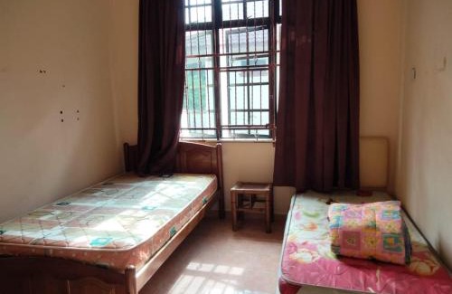 Peringat House | Family-Friendly Sobey Laris Homestay in Peringat