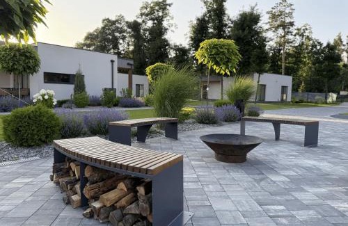Vyshhorod House | Relax at Sobi Village: Pet-Friendly Retreat with Ocean Views