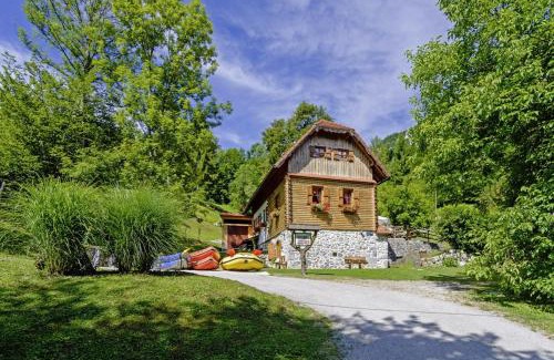 Presika House | Discover Sobol in Kočičin: Perfect for Families & Pets