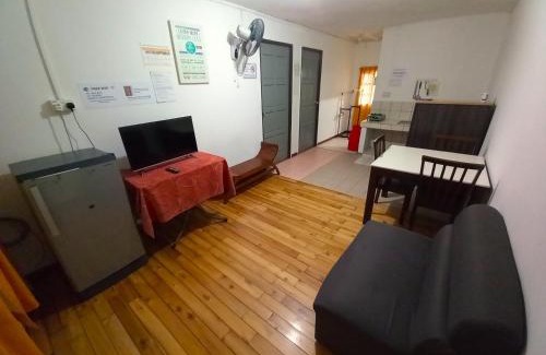Kundasang House | Cozy Soboroong Farmer's Cottage with Fireplace & Restaurant