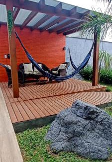 Muquem House | Family-Friendly Retreat: 3 Suites, Pool & Game Room