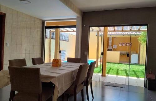 Sobrinho House | Relaxing Sobrado with Pool Near the Airport - Pet Friendly