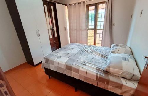 Sobrinho House | Relaxing Sobrado with Pool Near the Airport - Pet Friendly