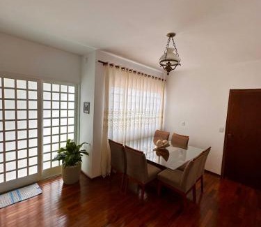 Botucatu House | Exceptional Sobrado Near Everything with Family-Friendly Perks
