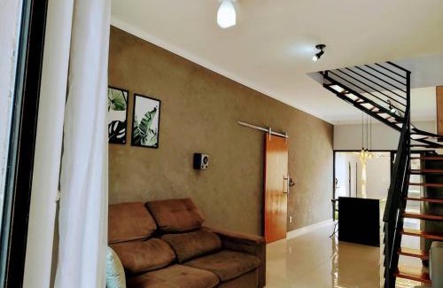 Tatui House | Relaxing Sobrado: Pet Friendly & Family Approved Retreat