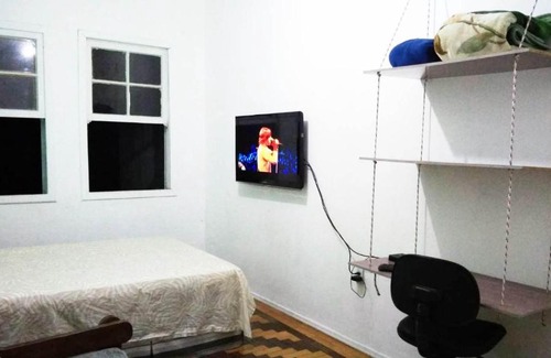 Centro Historico House | Budget-Friendly Sobrado Tranquilo Centro: Pet & Child Friendly