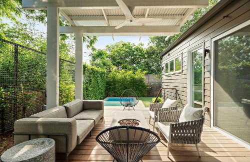 Bouldin House | SoCo Oasis - 4BR, Pool, Gym, Fire Pit, DT ATX