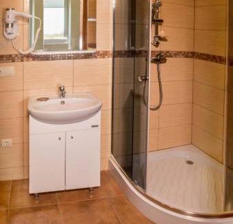 Kaunas County Apartment | Relaxing Escape at Sodyba ant ežero kranto pas Radvilą