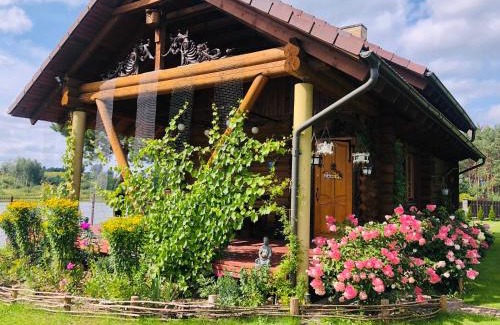 Vilnius County Villa | Island Escape at Villa Lotus: Guest Rated 10/10 with Oceanfront