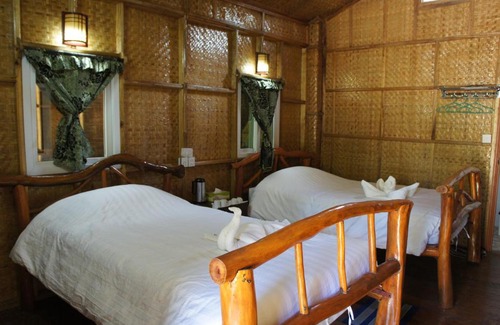 Ngwe Saung Hotel | Beachfront Bliss at Soe Ko Ko Beach House & Restaurant