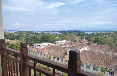 Taiping Apartment | Relax at Sofea Inn Bukit Merah - Family-Friendly Getaway