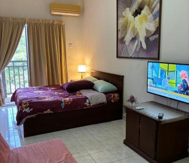 Taiping Apartment | Discover Family-Friendly Sofea Inn Bukit Merah with Pool