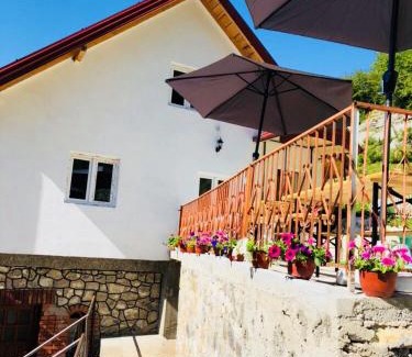 Vusanje House | Top-Rated Sofia Guest House with Breakfast & Family-Friendly Perks