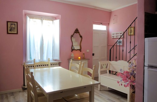 Torricella Apartment | Tranquil Sofia House on Lake Trasimeno with Scenic Views
