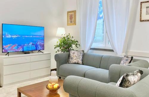 Sofia City Center Apartment | Sofia's Exceptional - Top Centre 2BD Apartment