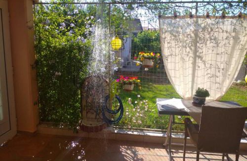 Flogita Apartment | Kid-Friendly Retreat at Sofia's House - Guest Rated 9.8