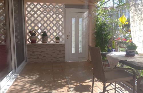 Flogita Apartment | Kid-Friendly Retreat at Sofia's House - Guest Rated 9.8