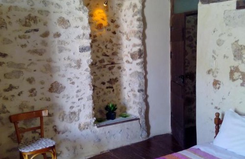 Old Town Rethymnon House | Discover Sofia's House: Family-Friendly 4-Star Retreat