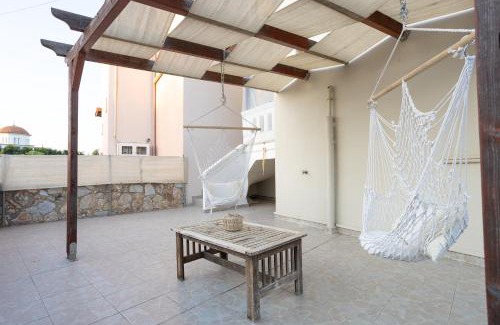Gerani Apartment | Exceptional Ocean View House in Sofia - Perfect for Families
