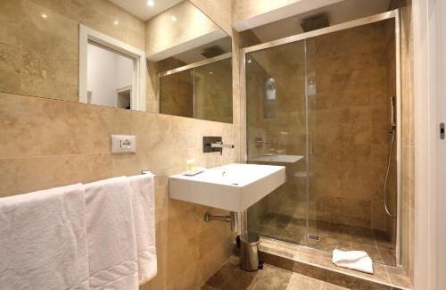 Rione XVIII Castro Pretorio Bed & Breakfast | Pet-Friendly Sofia's Suites Guesthouse: Rated 9/10 for Comfort