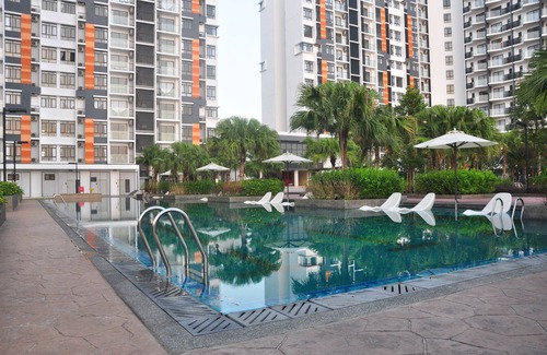 Kuantan Apartment | Beautiful Sofia Seaview Suite at Timurbay Kuantan