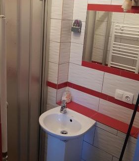 Bad Goisern Apartment | Inviting Sofias Apartment: Child-Friendly & Guest Rated 9.2