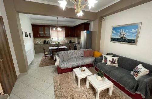 Mavromati Apartment | Sofias Cottage Trikala