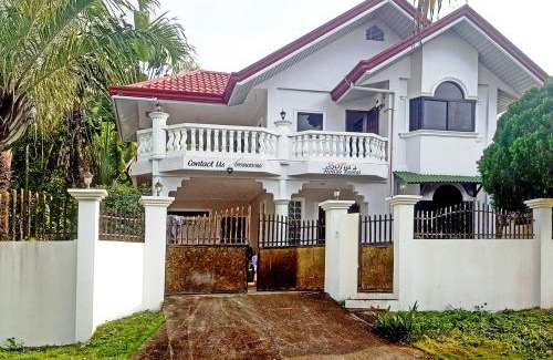 Tagbilaran House | Pet-Friendly Sofias House Rental with Ocean View Awaits