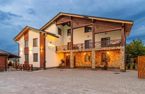Solotvyno Hotel | Relax at Sofion Hotel & Resort with Oceanfront Views